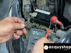 thay bình ắc quy xe lead 110