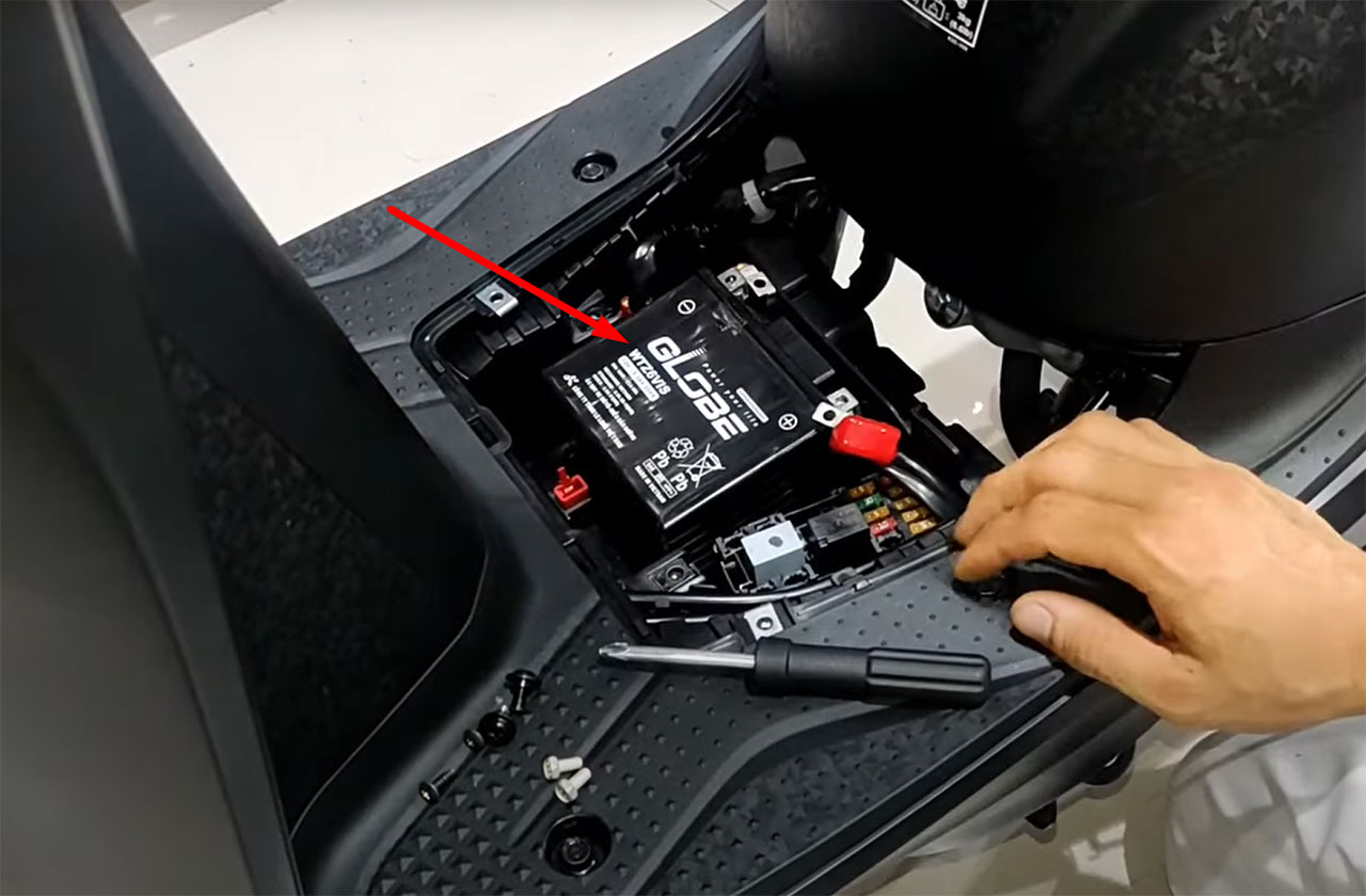 ắc quy xe vision