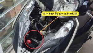cách tháo bình ắc quy xe lead