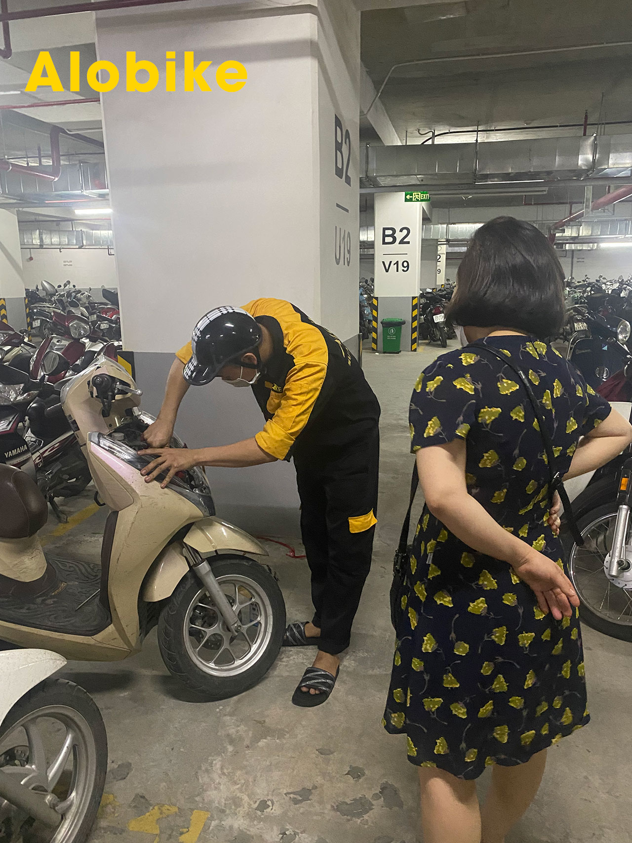 thay ắc quy xe máy